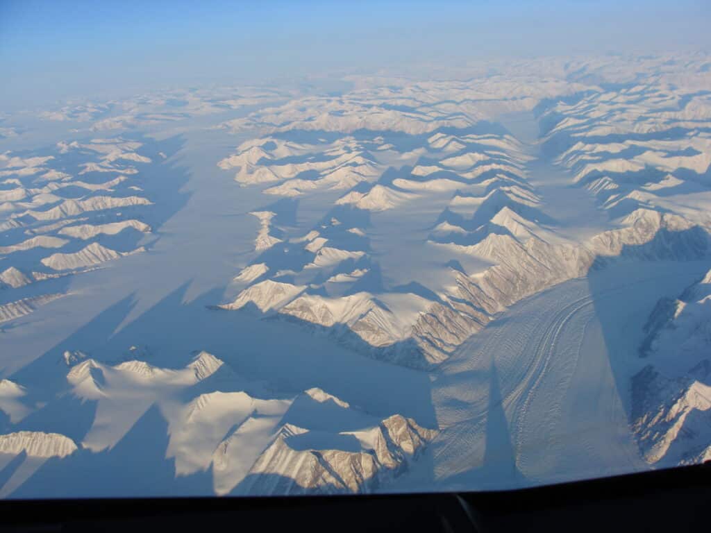 Snow peaks and ice lakes